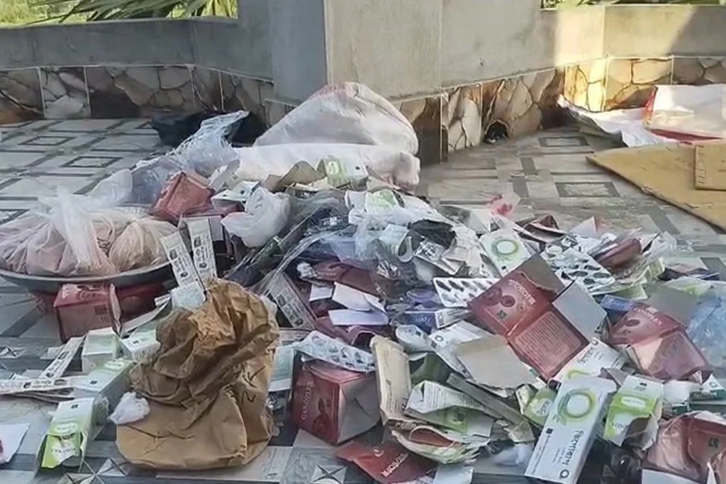 শ্রীনগরে লাইসেন্সবিহীন ওষুধ কারখানায় অভিযান, লাখ টাকা জরিমানা